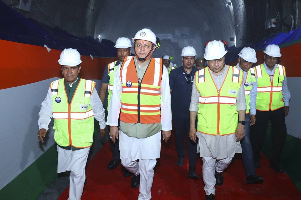 Railway Minister Ashwini Vaishnav with CM Dhami Railway Minister Ashwini Vaishnav with CM Dhami