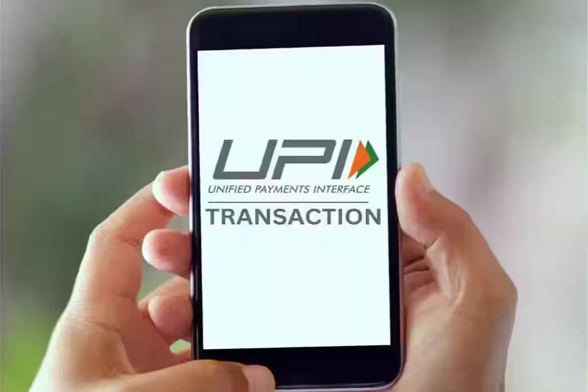 अब UPI करना पड़ेगा महंगा! 3000 रुपये से ज्यादा के ट्रांजैक्शन पर चार्ज वसूलने की तैयारी में सरकार