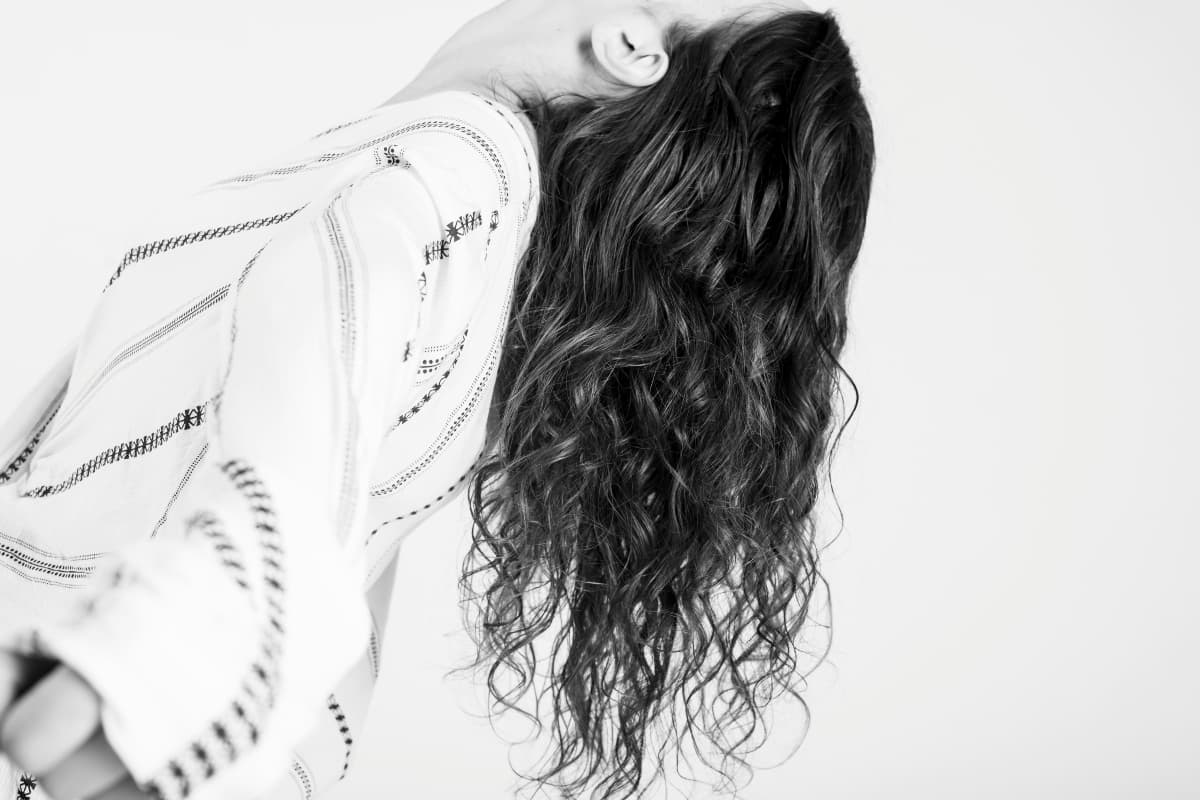 Hair Care Tips: सॉफ्ट और स्मूद बालों के लिए करें घर पर बने इन हेयर मास्क का इस्तेमाल, जानें बनाने का तरीका