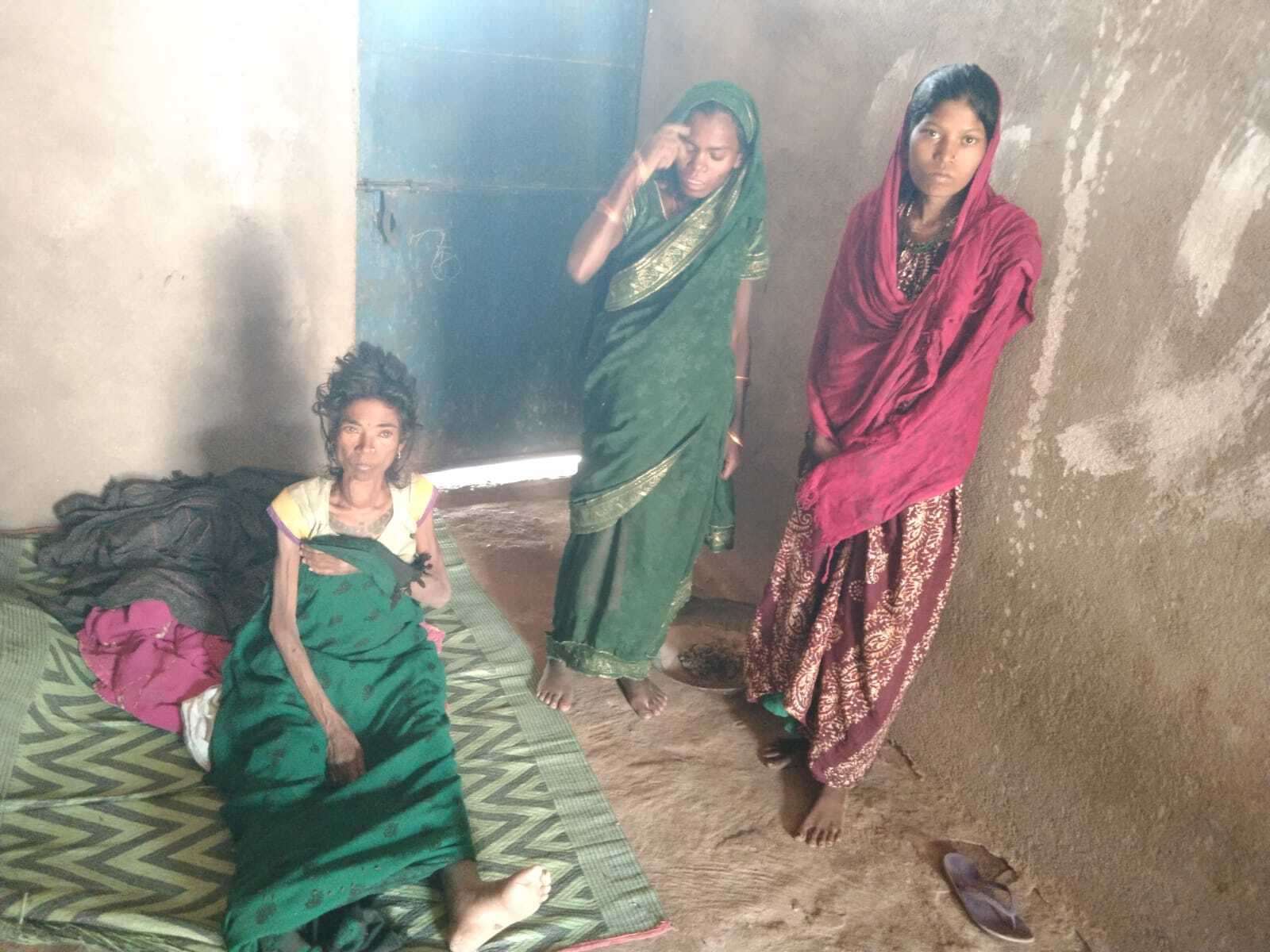 परहिया जनजाति पूरा परिवार बीमार, रिम्स में