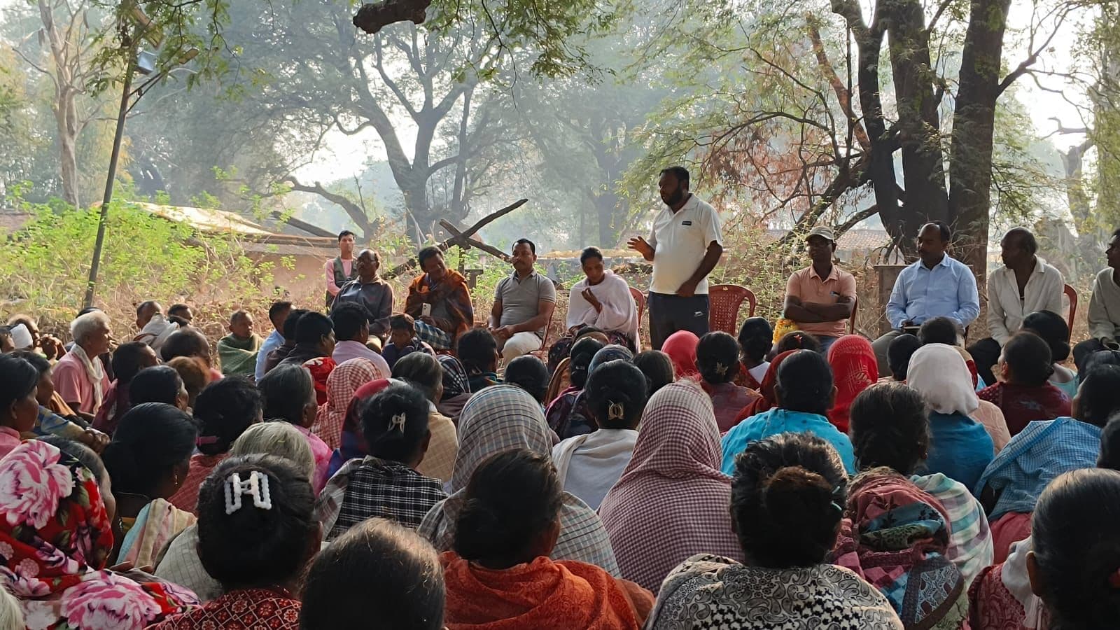 कम खाकर भी बच्चे को शिक्षा के क्षेत्र में बढ़ाएं आगे : विधायक