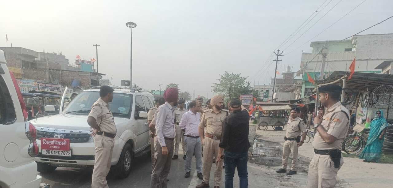 रामनवमी को लेकर पुलिस ने किया फ्लैग मार्च