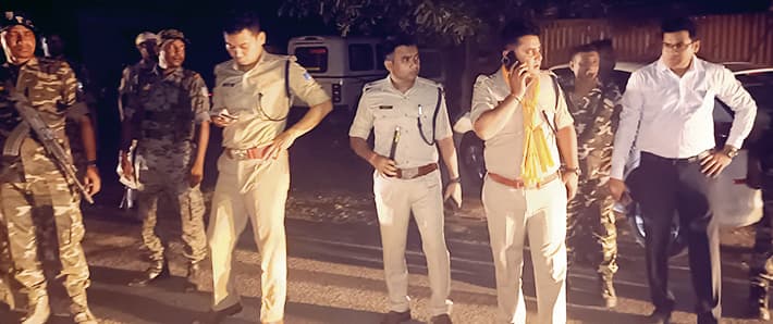 Bokaro News : डीसी, एसपी व थानेदार की सूझबूझ से टला बड़ा हादसा