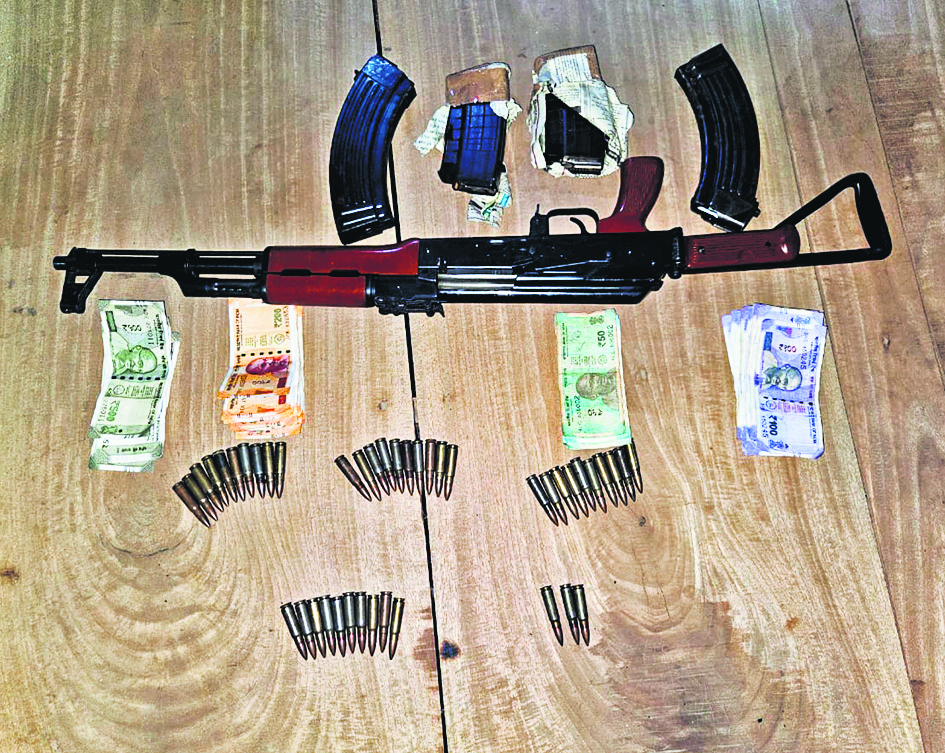 इनामी अपराधी बूटन के घर से एके-47, कारतूस व हैंड ग्रेनेड बरामद, भाई गिरफ्तार