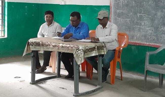 सीवीवी में छात्रों व शिक्षकों की उपस्थिति करें सुनिश्चित : बीइइओ