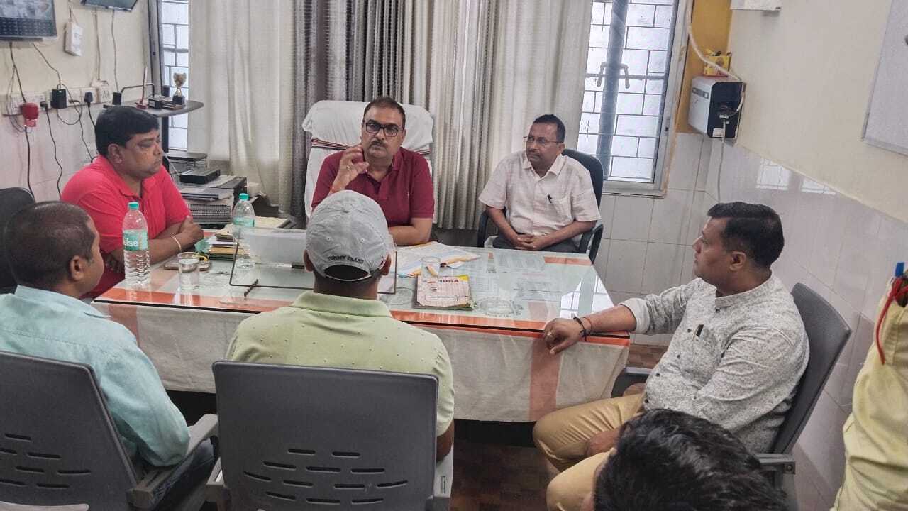 एबुलेंस चालकों को ईएमटी का दिया प्रशिक्षण