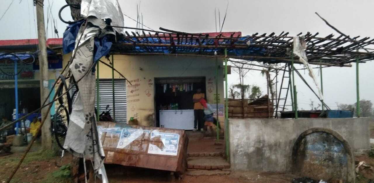 लातेहार में तेज आंधी और ओलावृष्टि