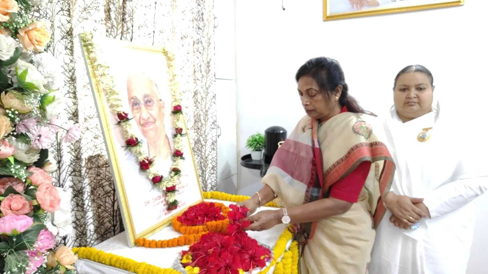 राजयोगिनी दादी रतनमोहिनी को दी गयी भावभीनी श्रद्धांजलि