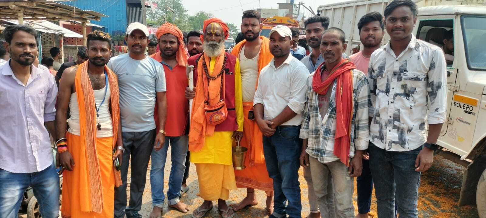 मंदिर में बजरंगबली की प्रतिमा स्थापित, रामधुनी का हुआ आयोजन