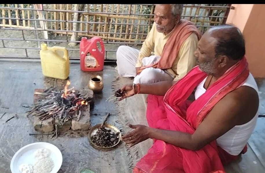 अखंड रामधुनी सह कीर्तन का हुआ समापन, सवा मन लड्डू का लगा भोग