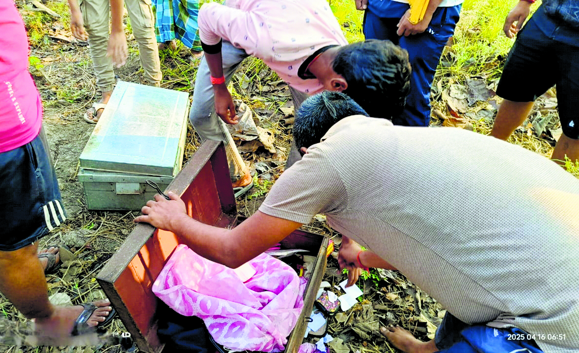 Jehanabad : एक ही रात चार घरों से नकद समेत लाखों रुपये के आभूषण की चोरी