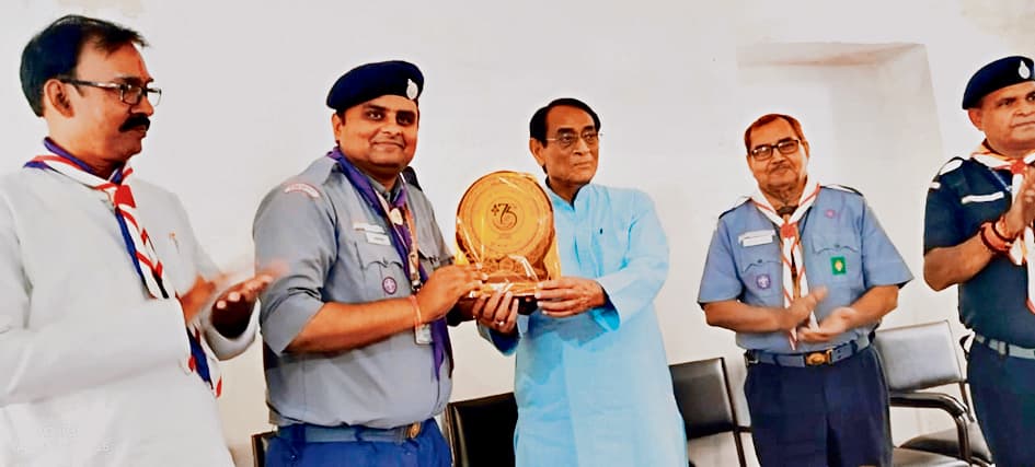 saran news. भारत स्काउट-गाइड सारण को दल पंजीयन व नवीकरण में सूबे में पहला स्थान