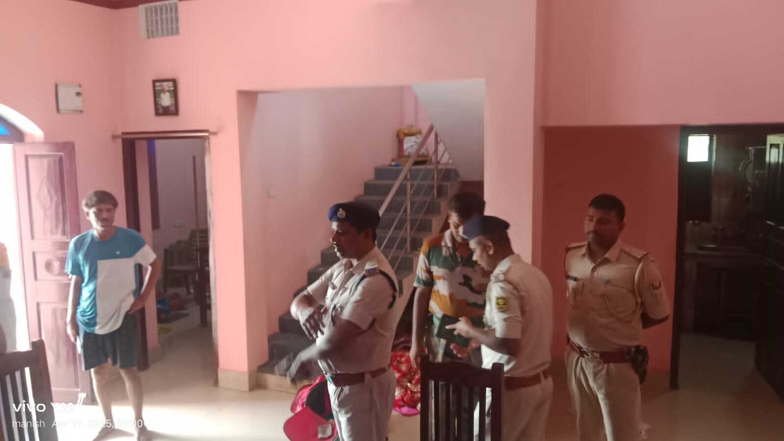 अज्ञात चोरों ने बंद पड़े घर से की लाखों की चोरी