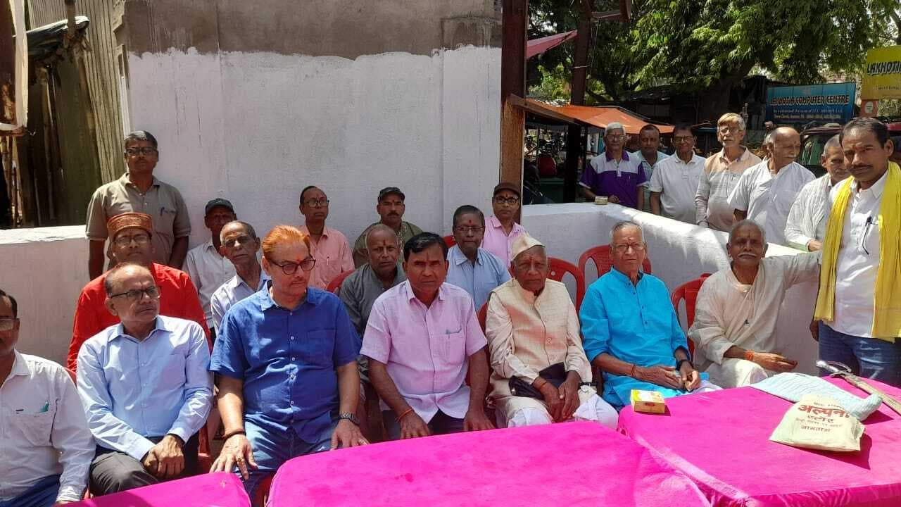 विजयोत्सव दिवस पर वीर कुंवर सिंह को श्रद्धा सुमन अर्पित