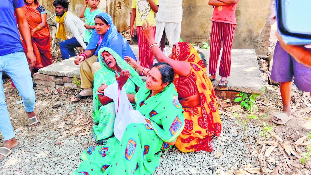प्रखंड कार्यालय परिसर में ट्रक चालक की संदेहास्पद स्थिति में मौत, हत्या का केस दर्ज