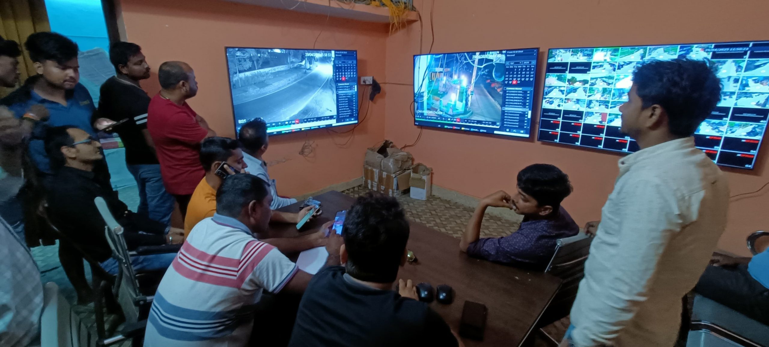 दरवाजे पर खड़ी स्कॉर्पियो की चोरी, जांच में जुटी पुलिस