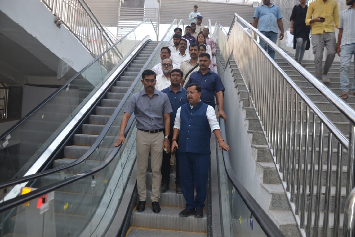 पटना में अब खड़े-खड़े पहुंच जायेंगे जंक्शन से जीपीओ गोलंबर, इस दिन से मिलेगी यह सुविधा पटना में अब खड़े-खड़े पहुंच जायेंगे जंक्शन से जीपीओ गोलंबर, इस दिन से मिलेगी यह सुविधा