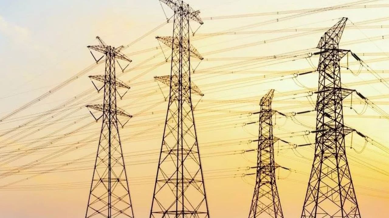 UP News: यूपी के बिजली वितरण में बड़ा अपडेट, ग्रामीण और अर्ध शहरी क्षेत्रों में मिलेगा ज्यादा लाभ UP News: यूपी के बिजली वितरण में बड़ा अपडेट, ग्रामीण और अर्ध शहरी क्षेत्रों में मिलेगा ज्यादा लाभ