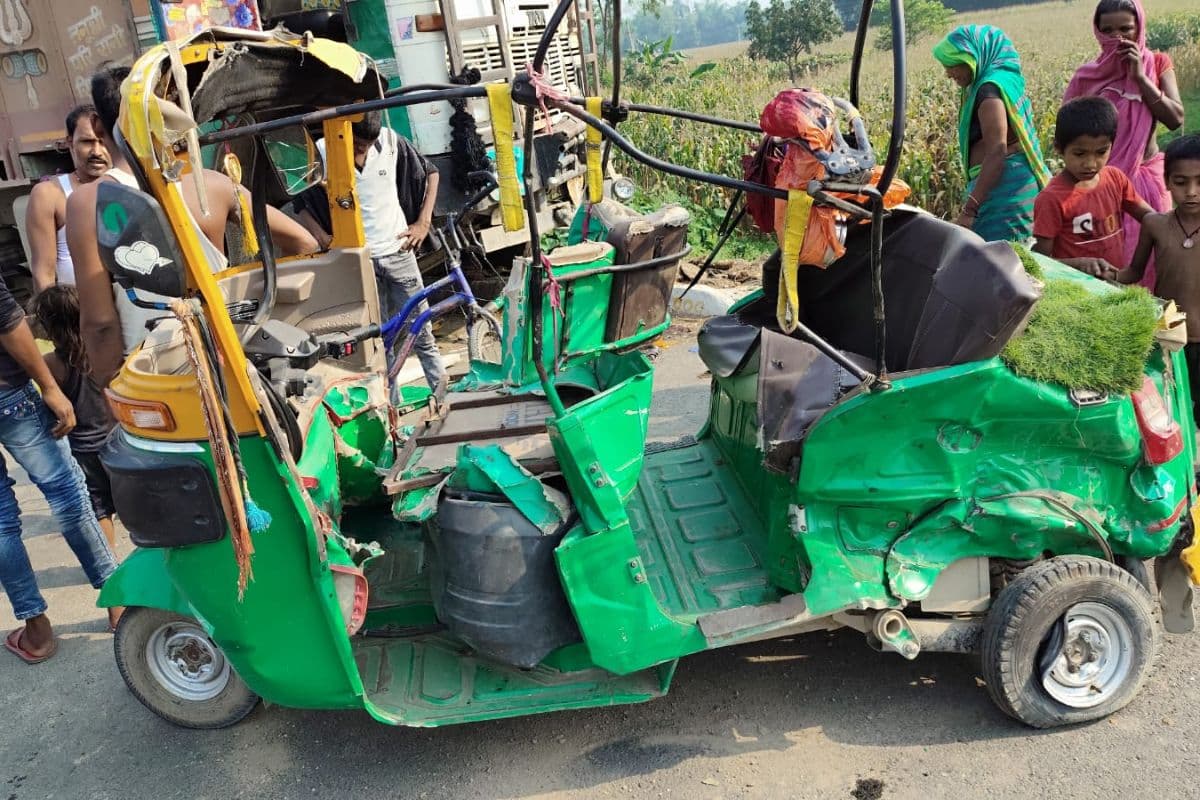 Horrific Accident: सिमरी बख्तियारपुर-मुरली रूट में भीषण हादसा, ट्रक- सीएनजी की टक्कर में एक की मौत, चार घायल