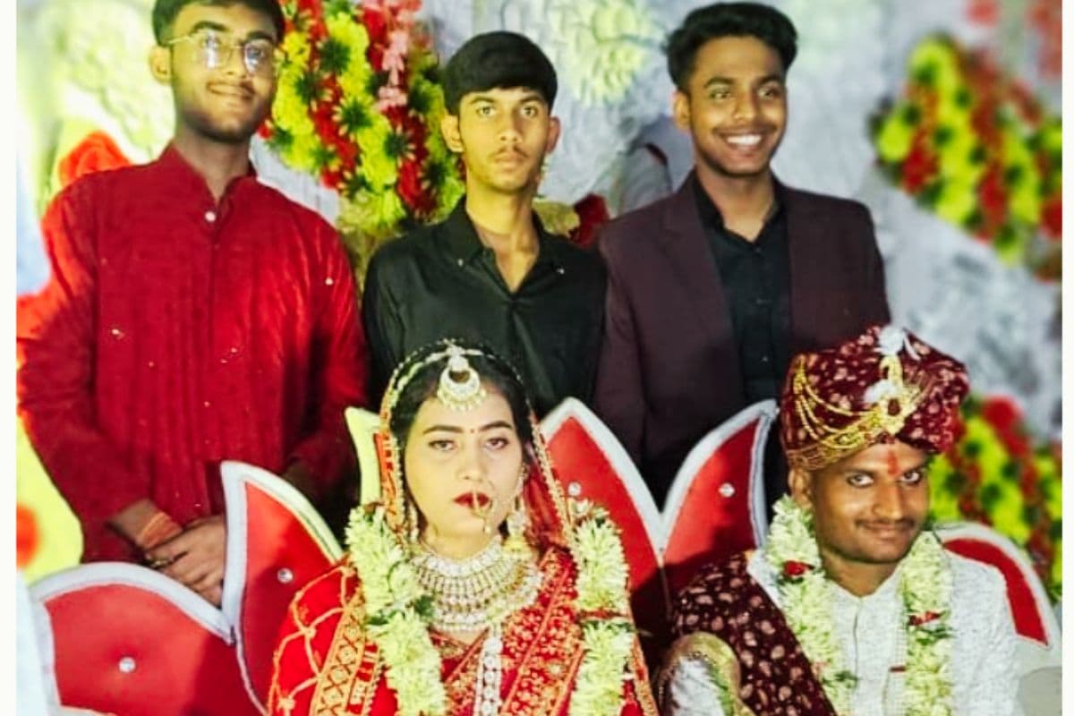 Bihar News: शादी के ठीक एक दिन बाद सरहद से आया जवान को बुलावा, नई नवेली दुल्हनिया को छोड़ हुआ जम्मू रवाना