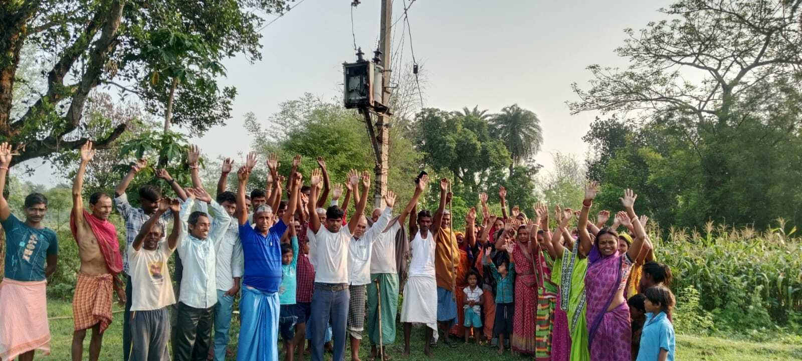 सरूआ गांव में उच्च क्षमता का ट्रांसफॉ्मर लगवाने की मांग