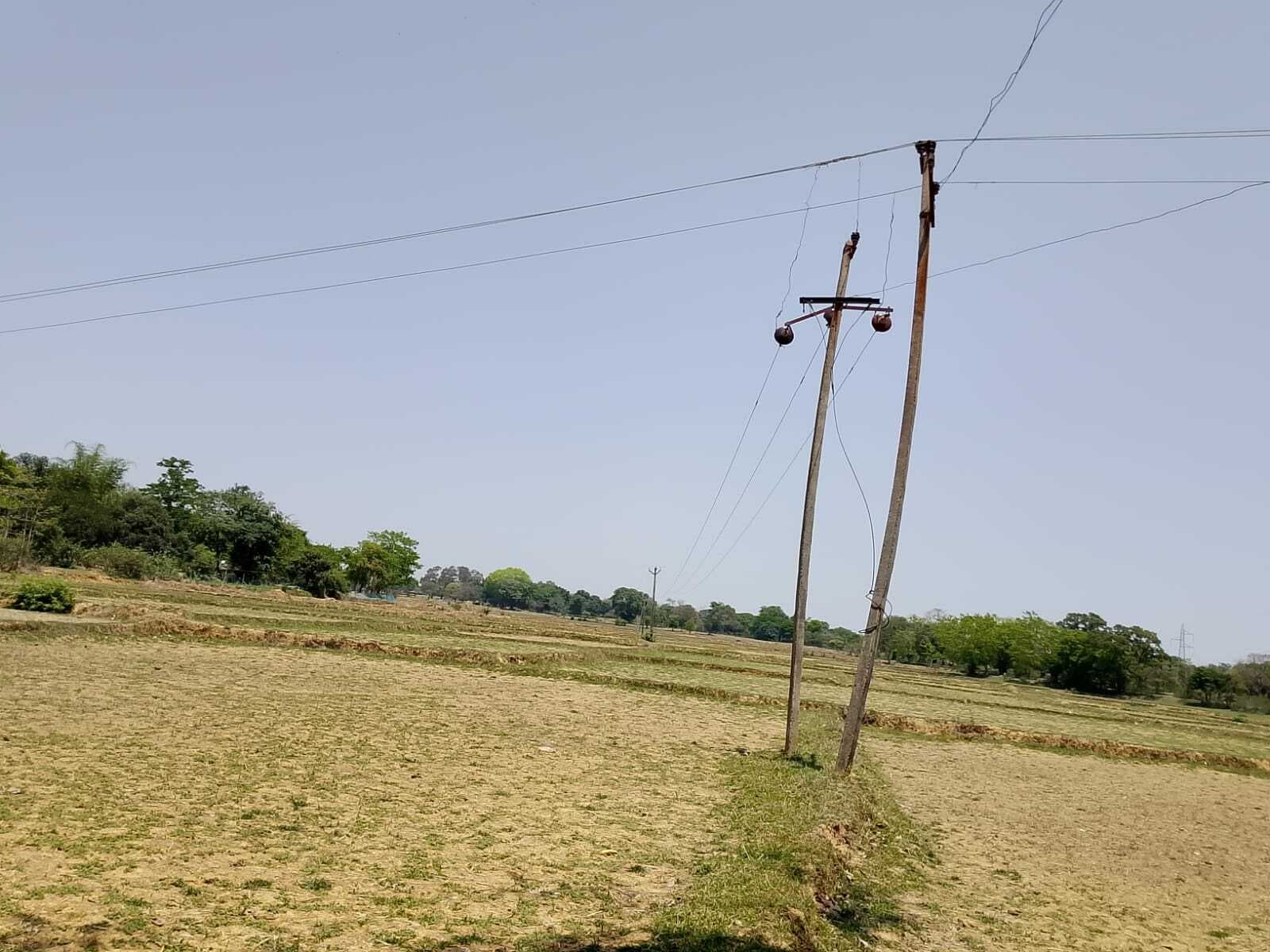 जर्जर हाइटेंशन तार बना जानलेवा