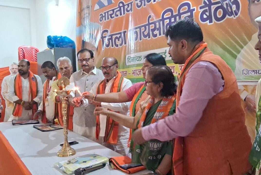 भाजपा कार्यसमिति की बैठक में पार्टी के लिए समय दान देने का किया आह्वान