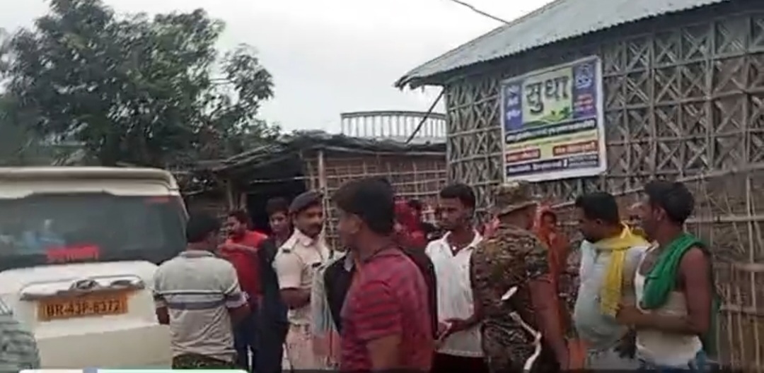 अवैध खनन कर रहे लोगों ने खनन विभाग की टीम पर किया हमला, जबरन छुड़या ट्रैक्टर