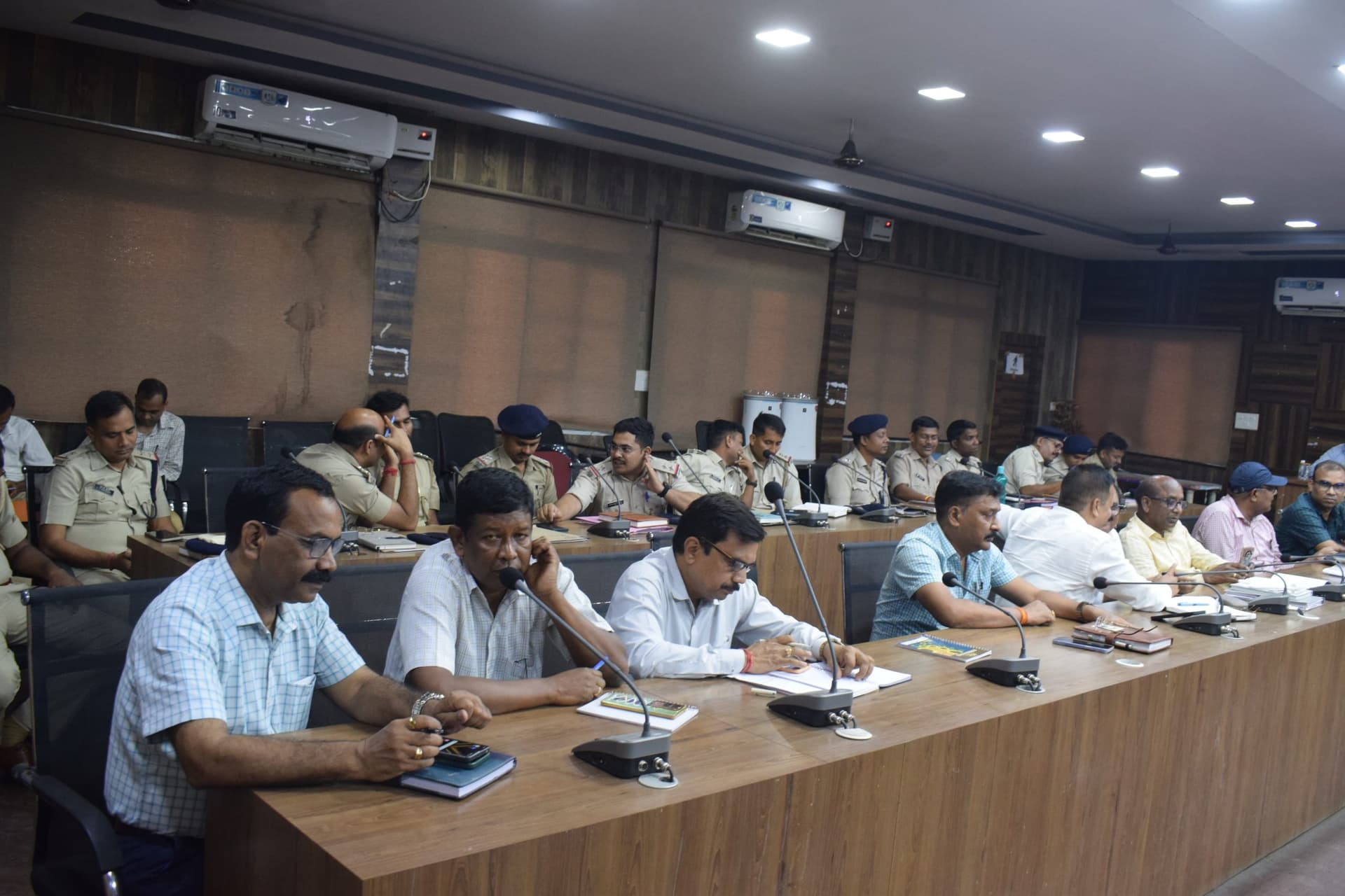 जेल मैनुअल के अनुसार कैदियों को मिले सभी मूलभूत सुविधाएं: उपायुक्त