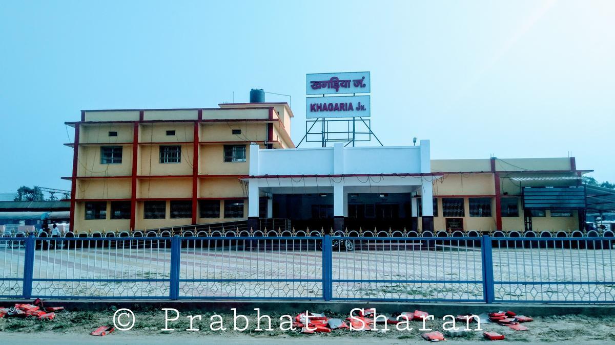 एटीवीएम से टिकट बिक्री मामले में खगड़िया को मिला तीसरा स्थान