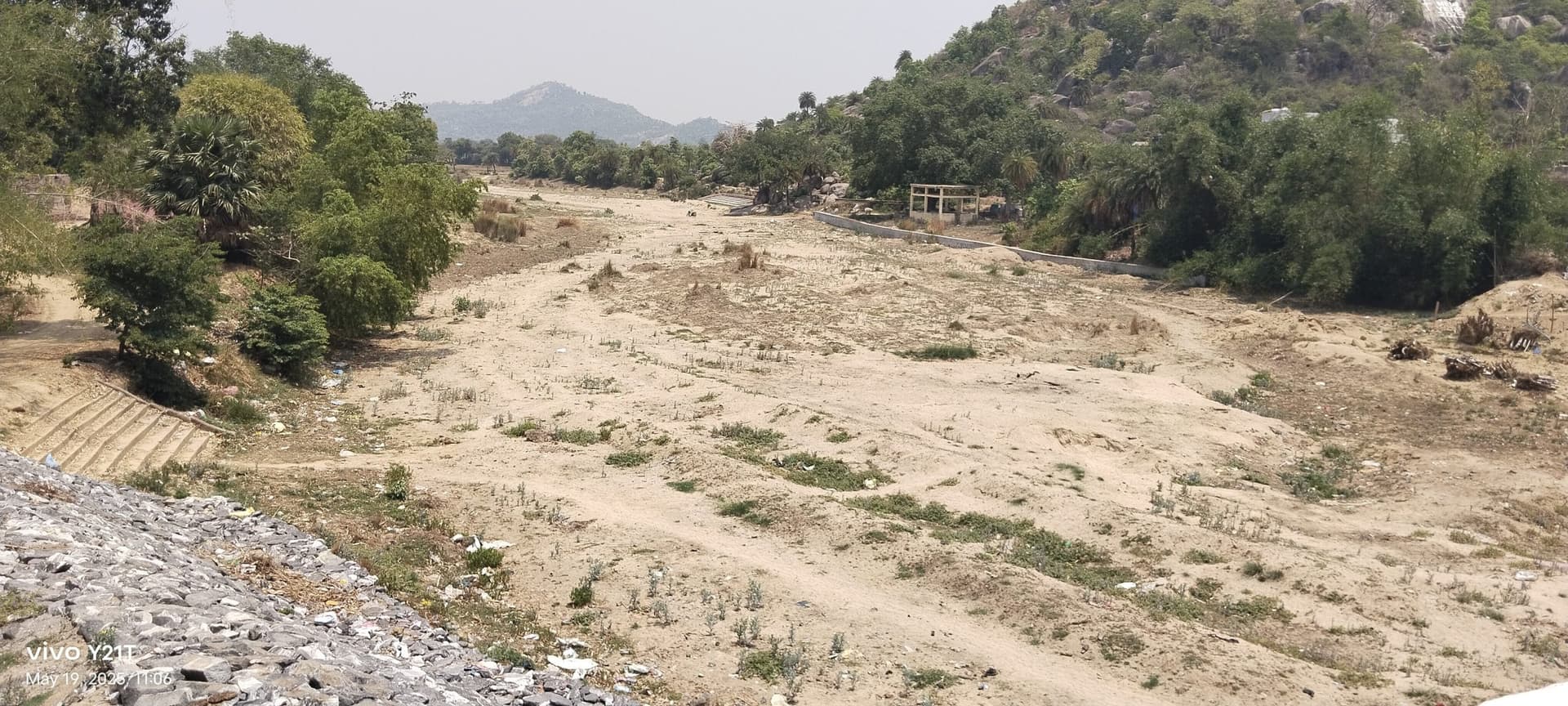 बांकेबाजार इलाके की मंडावर नदी सूखी
