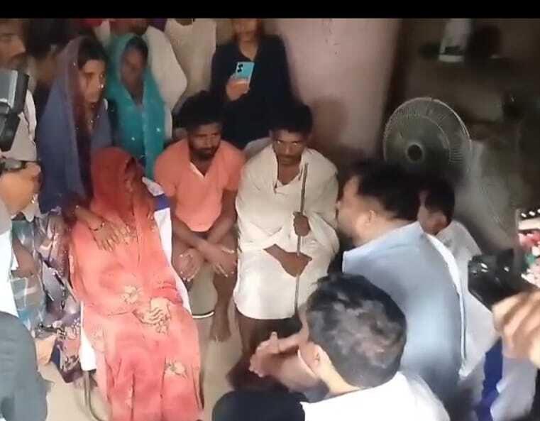 मृतक किसान के परिजनों को मिलेगा न्याय – तेजस्वी यादव