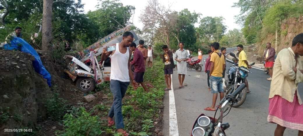 बारातियों से भरी गाड़ीदुर्घटनाग्रस्त, दो की मौत