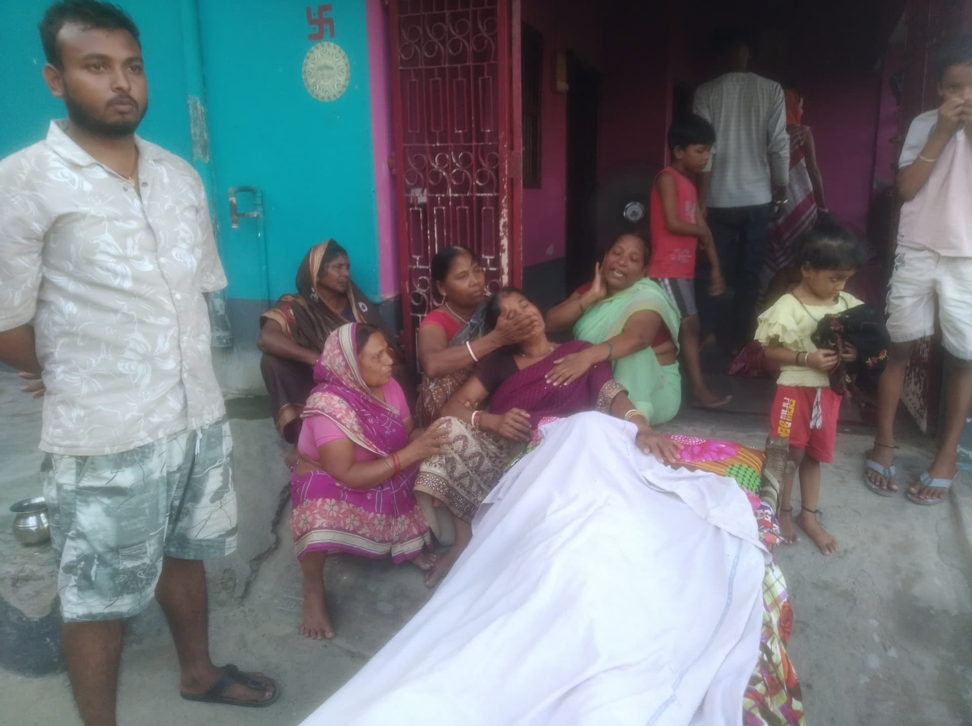 बरियारपुर में सेवानिवृत्त रेलकर्मी की गला दबाकर हत्या, जांच में जुटी पुलिस