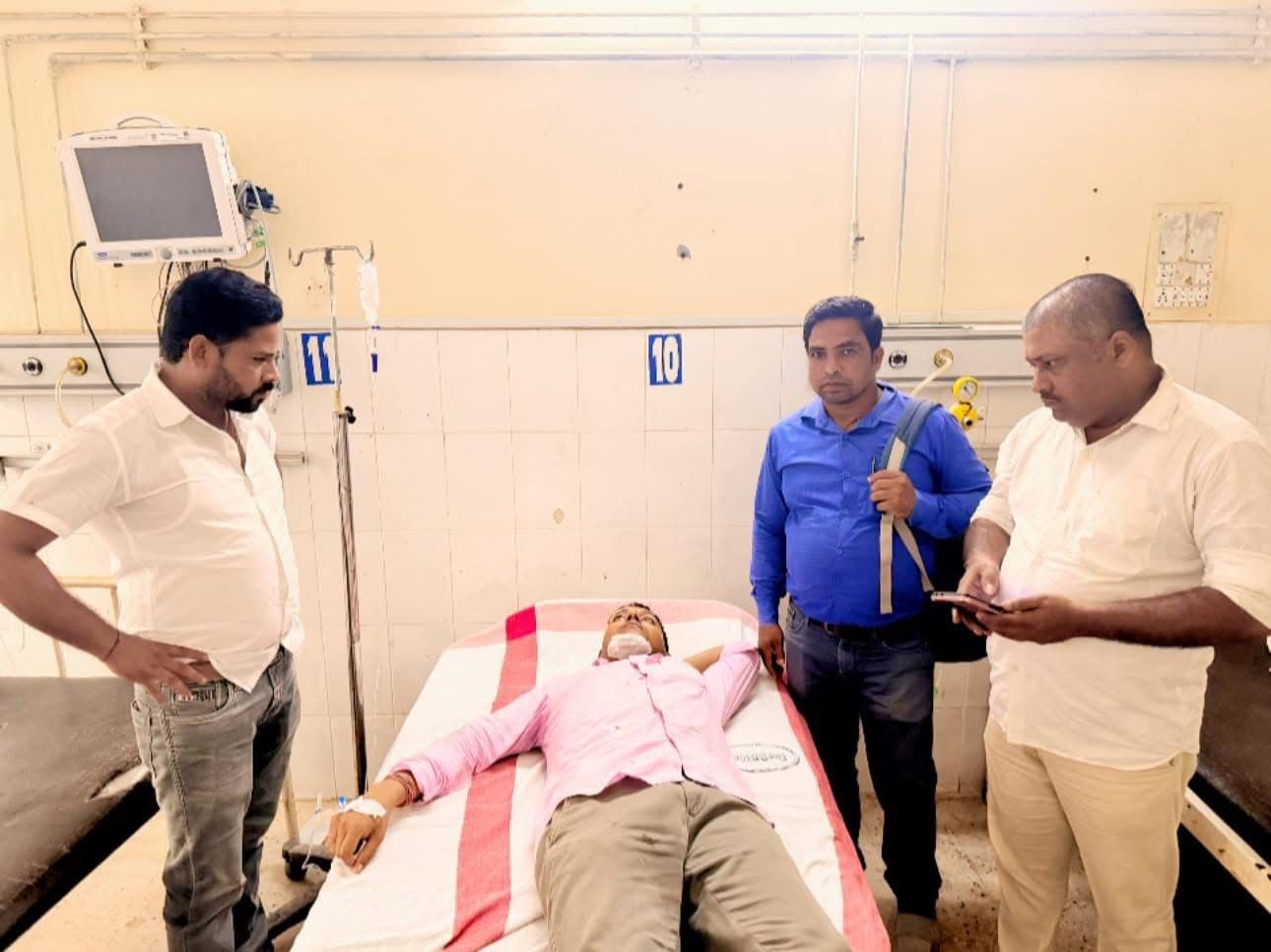 प्लेटफार्म पर गिरकर जिला युवा कांग्रेस प्रभारी घायल
