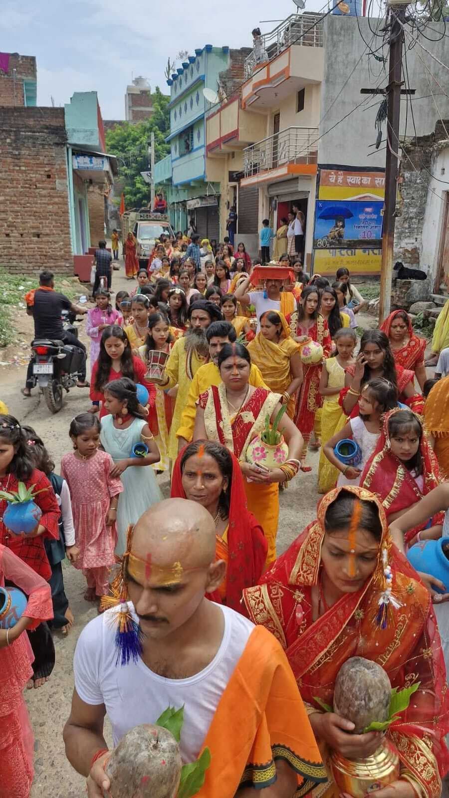 कलशयात्रा के साथ शतचंडी महायज्ञ शुरू