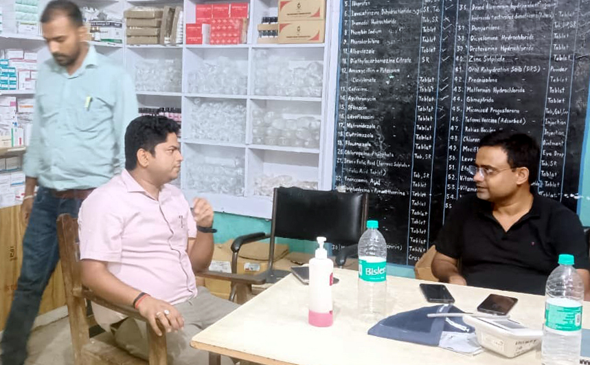 स्वास्थ्य केंद्र का एसडीओ ने किया औचक निरीक्षण, अव्यवस्था देख जतायी नाराजगी