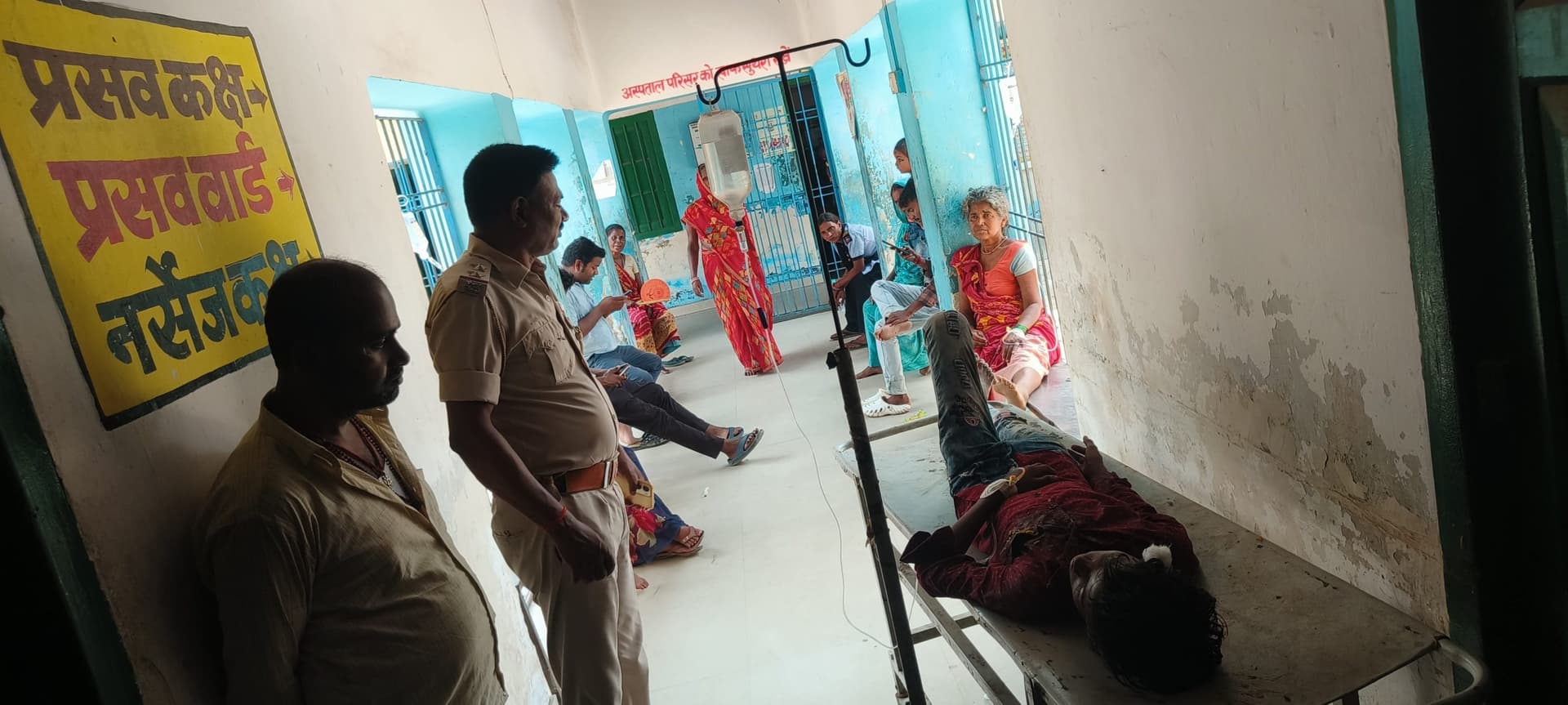 एनएच किनारे घायल अवस्था में मिला अज्ञात युवक, हालत गंभीर