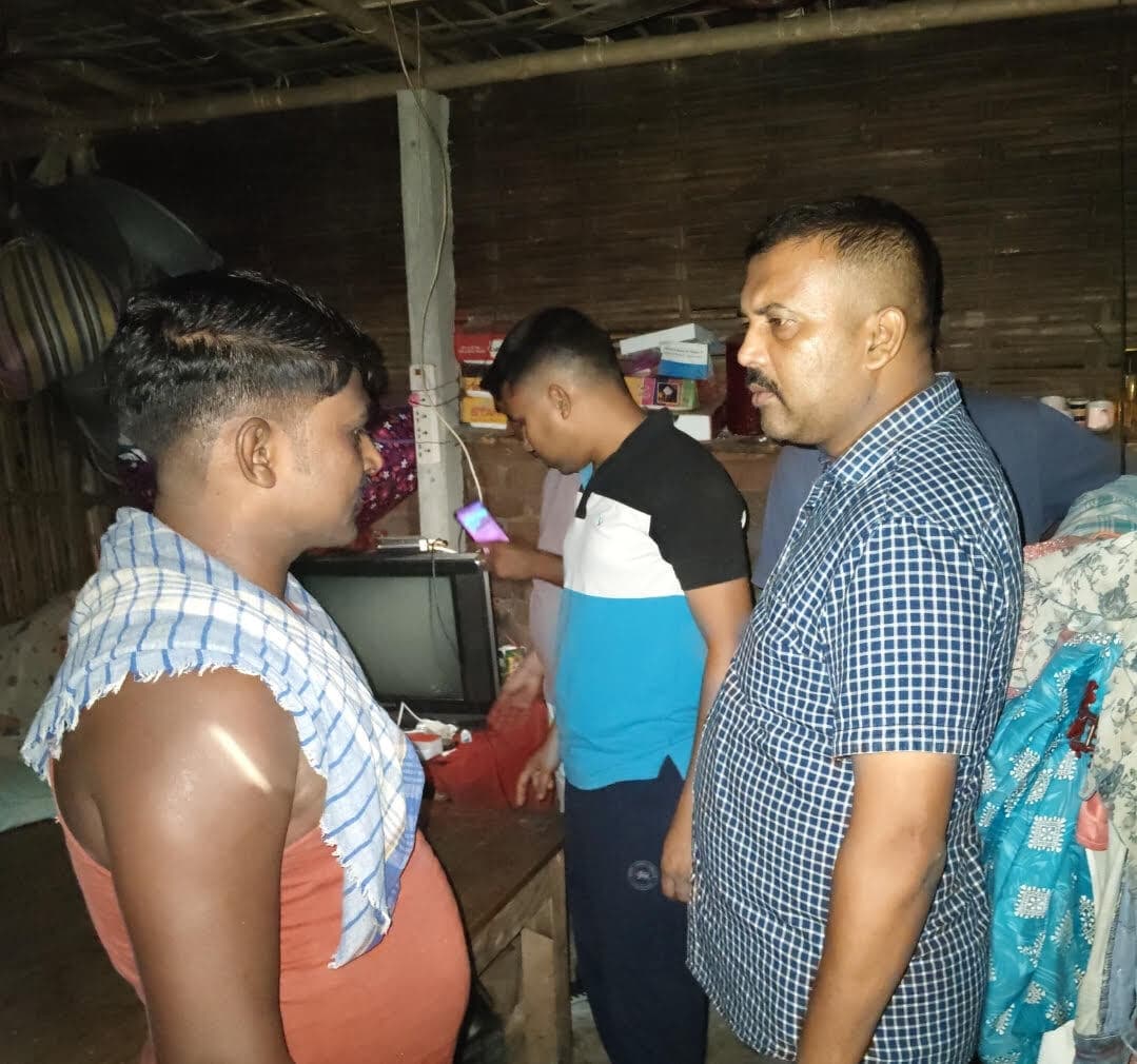 नशा के खिलाफ पोठिया पुलिस ने तेज की छापेमारी