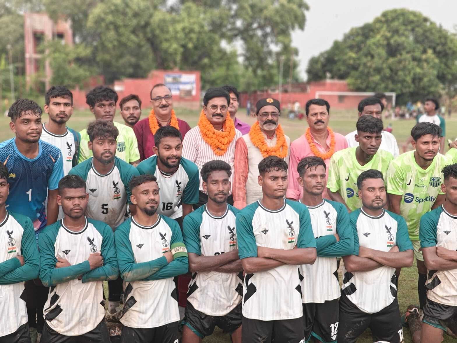 फुटबॉल टूर्नामेंट: मालदा की टीम ने बक्सर को हराया