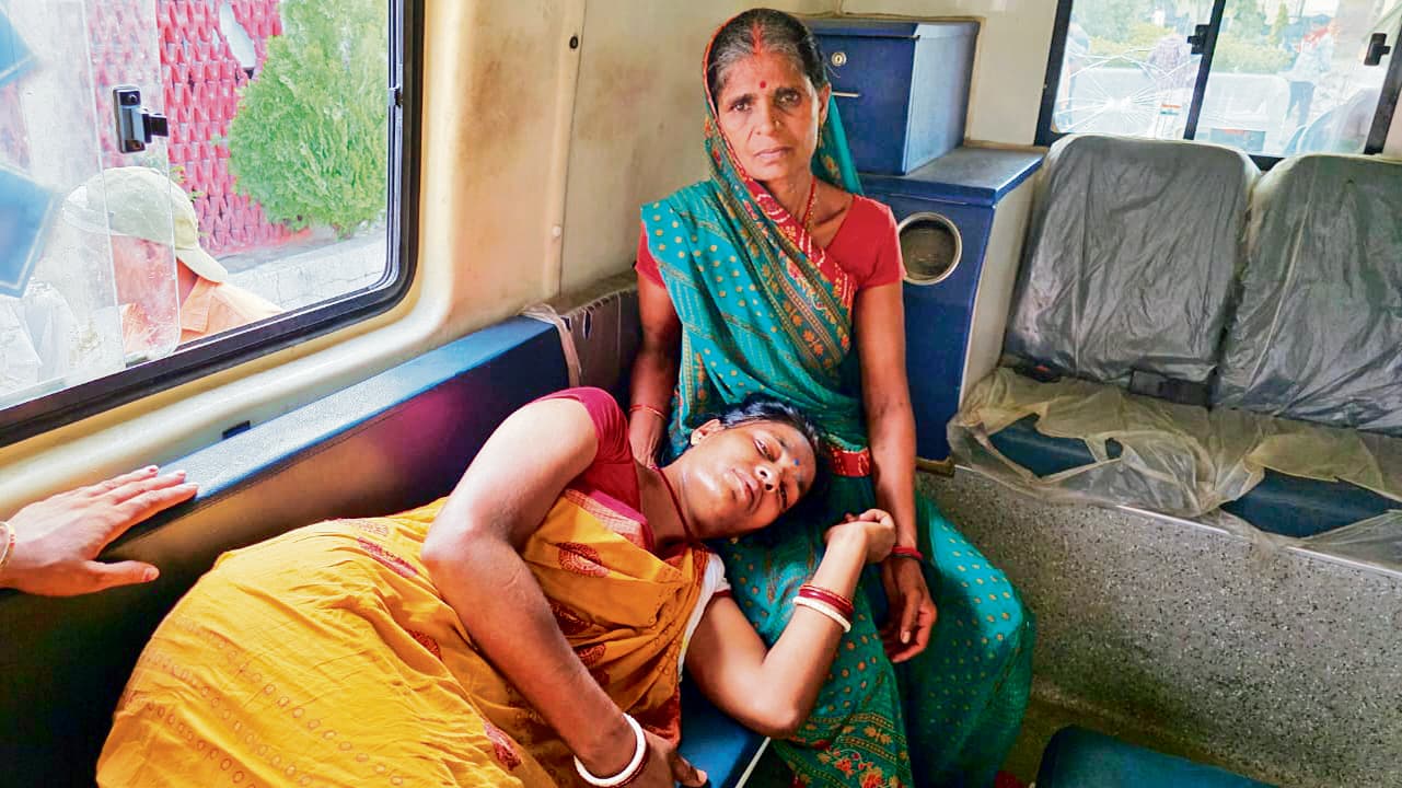 Aurangabad News : महिला की मुखिया ने की पिटाई