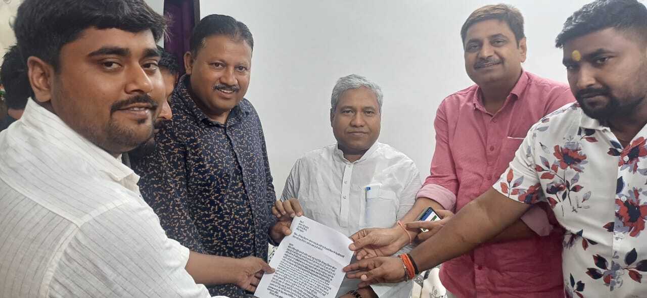 सिंचाई संघर्ष समिति के सदस्यों ने मंत्री से की सिंचाई सुविधा उपलब्ध कराने की मांग