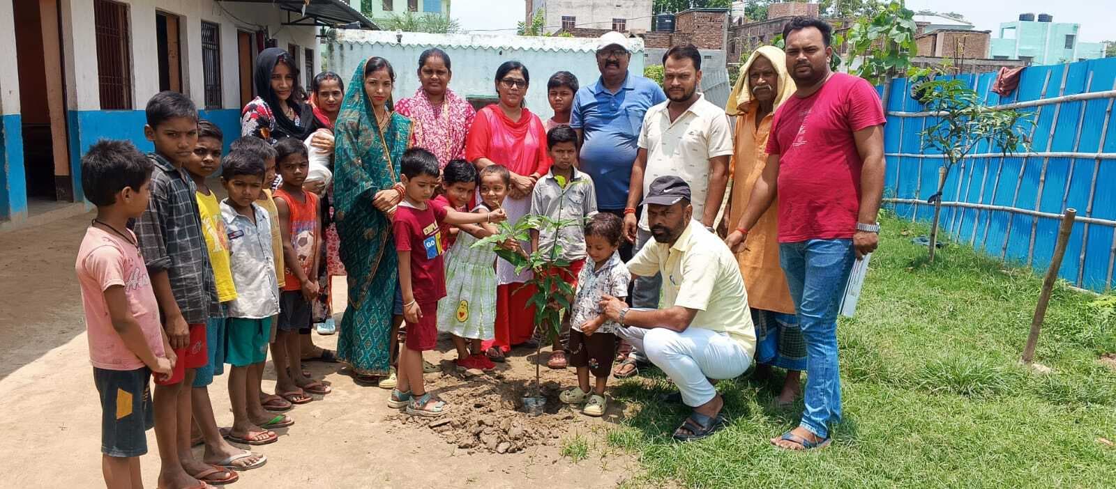 ध्यानी यादव ने पौधरोपण कर मनाया जन्मदिन
