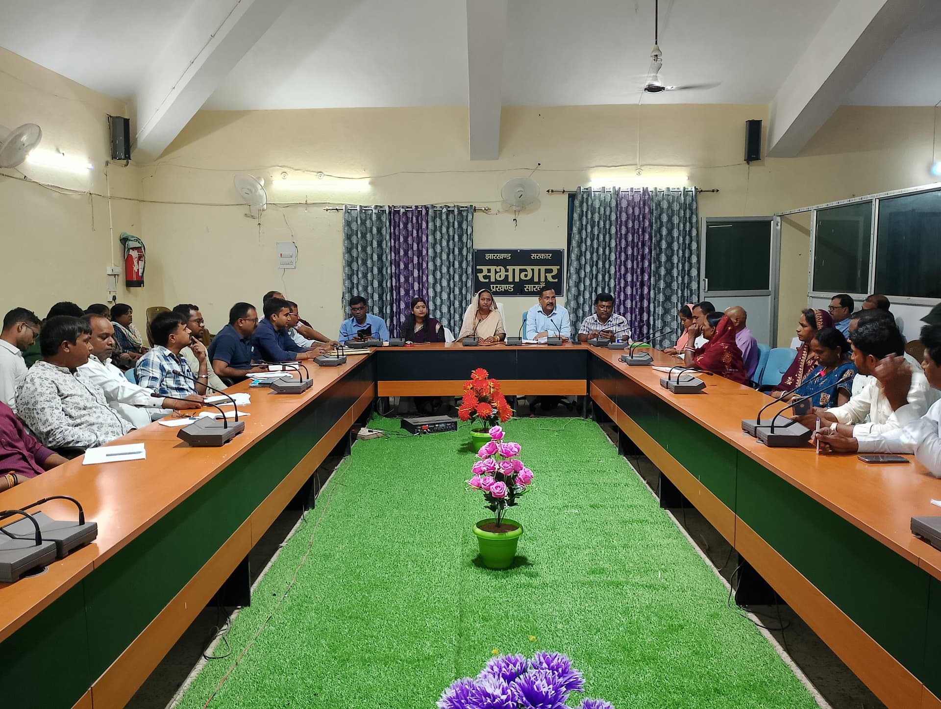 पंसस की बैठक में बिजली, पानी व राशन का छाया रहा मुद्दा