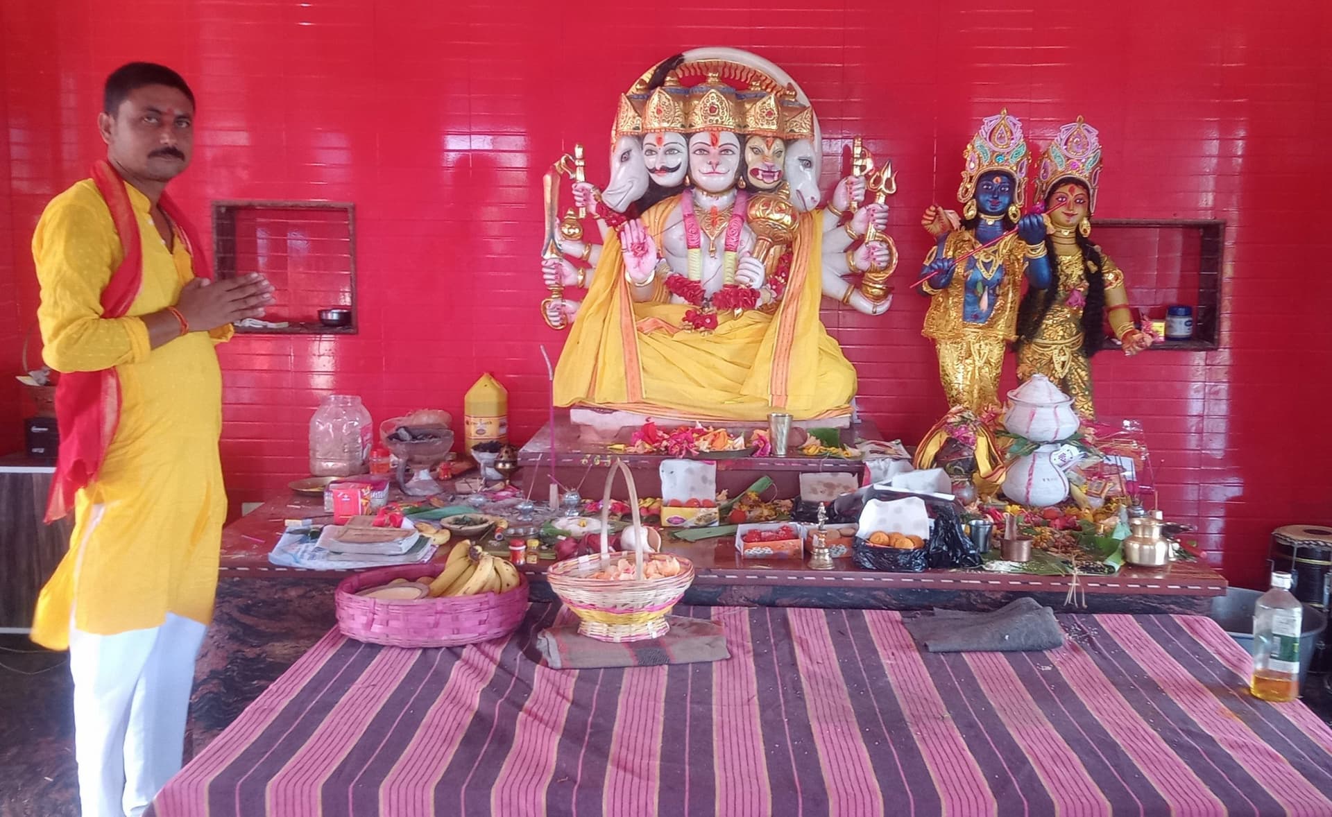 असरना गांव में 24 घंटे अष्टयाम संकीर्तन का हुआ समापन