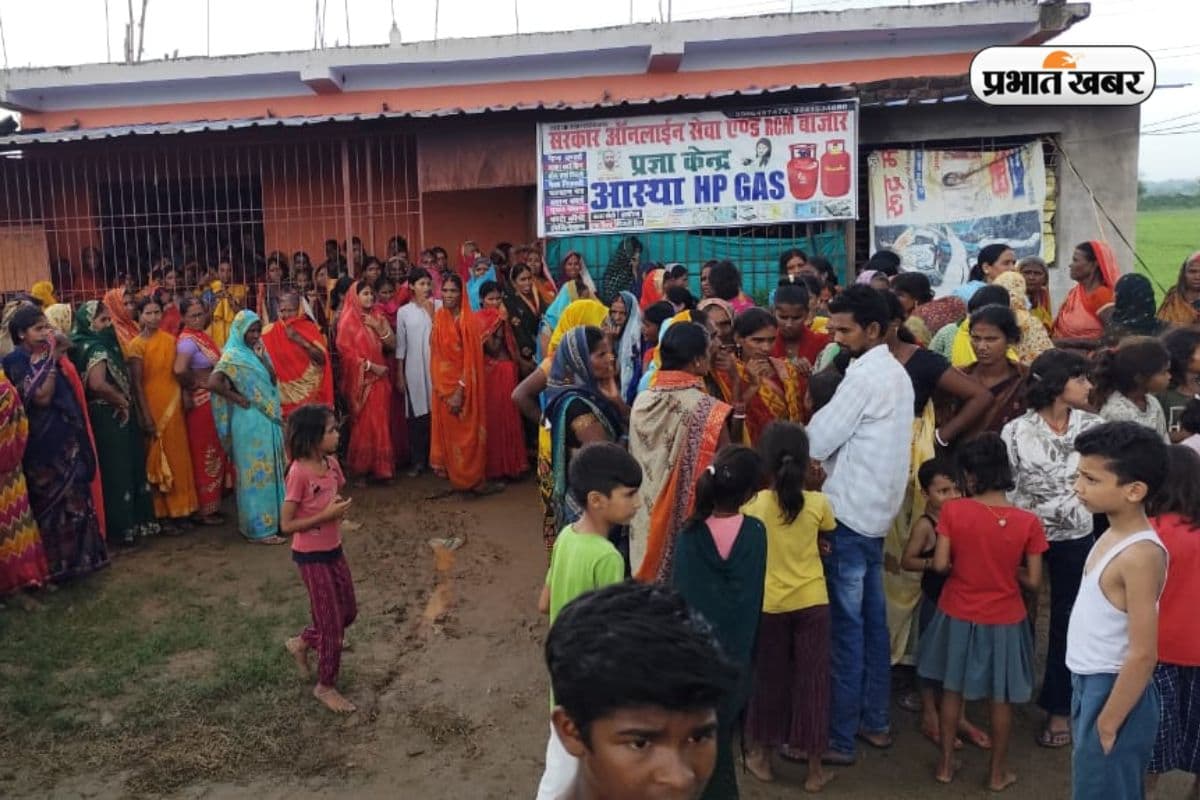 Palamu News: सर्पदंश से दो सगे भाइयों की मौत, पिता की हालत गंभीर, मृत बच्चों का झाड़-फूंक करा रहे थे परिजन