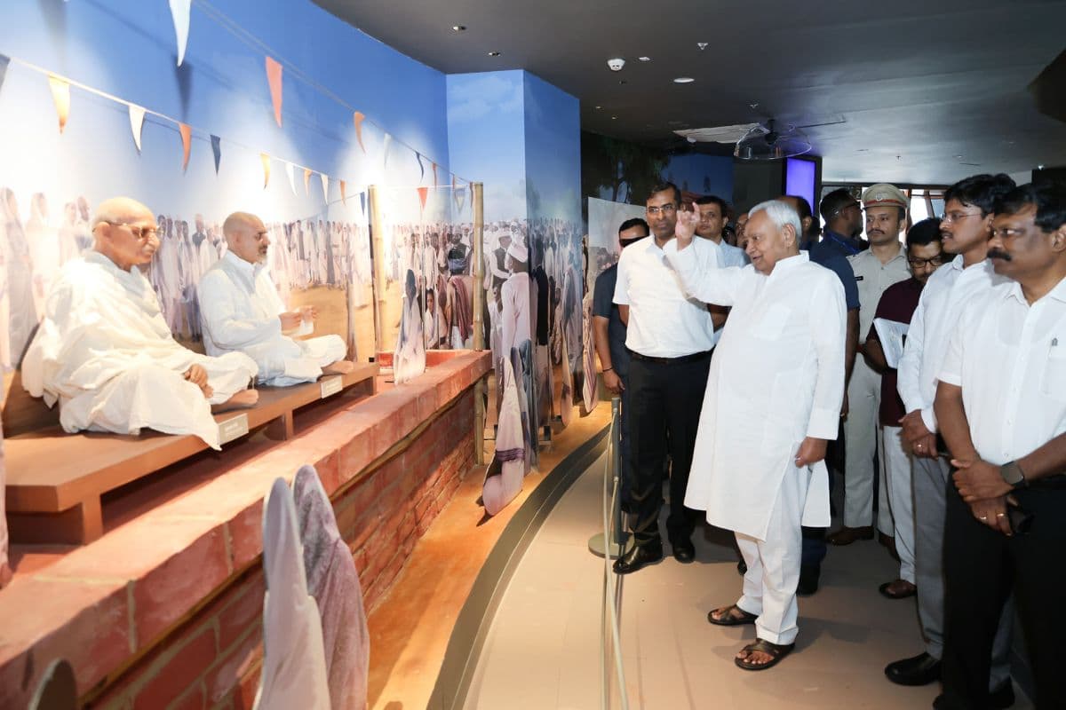 Bihar News: “बहुत ही भव्य बना है बापू टावर, लोगों के लिए दर्शनीय”, सीएम नीतीश ने जमकर की तारीफ