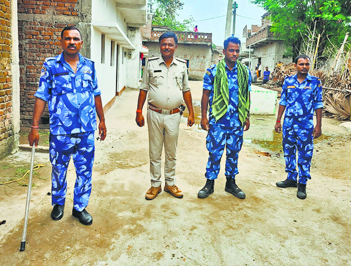 Gaya News : धार्मिक झंडा लगाने को लेकर विवाद व मारपीट, 12 लोग घायल