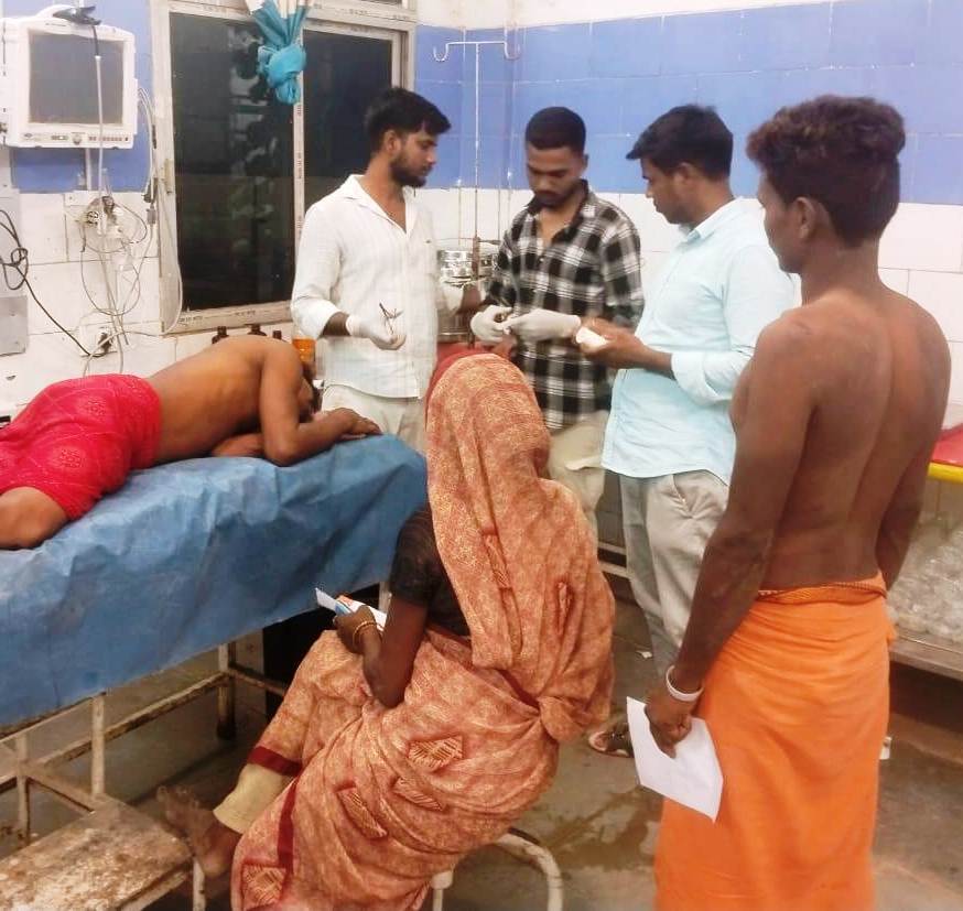 दो पक्षों के बीच मारपीट, आधा दर्जन जख्मी
