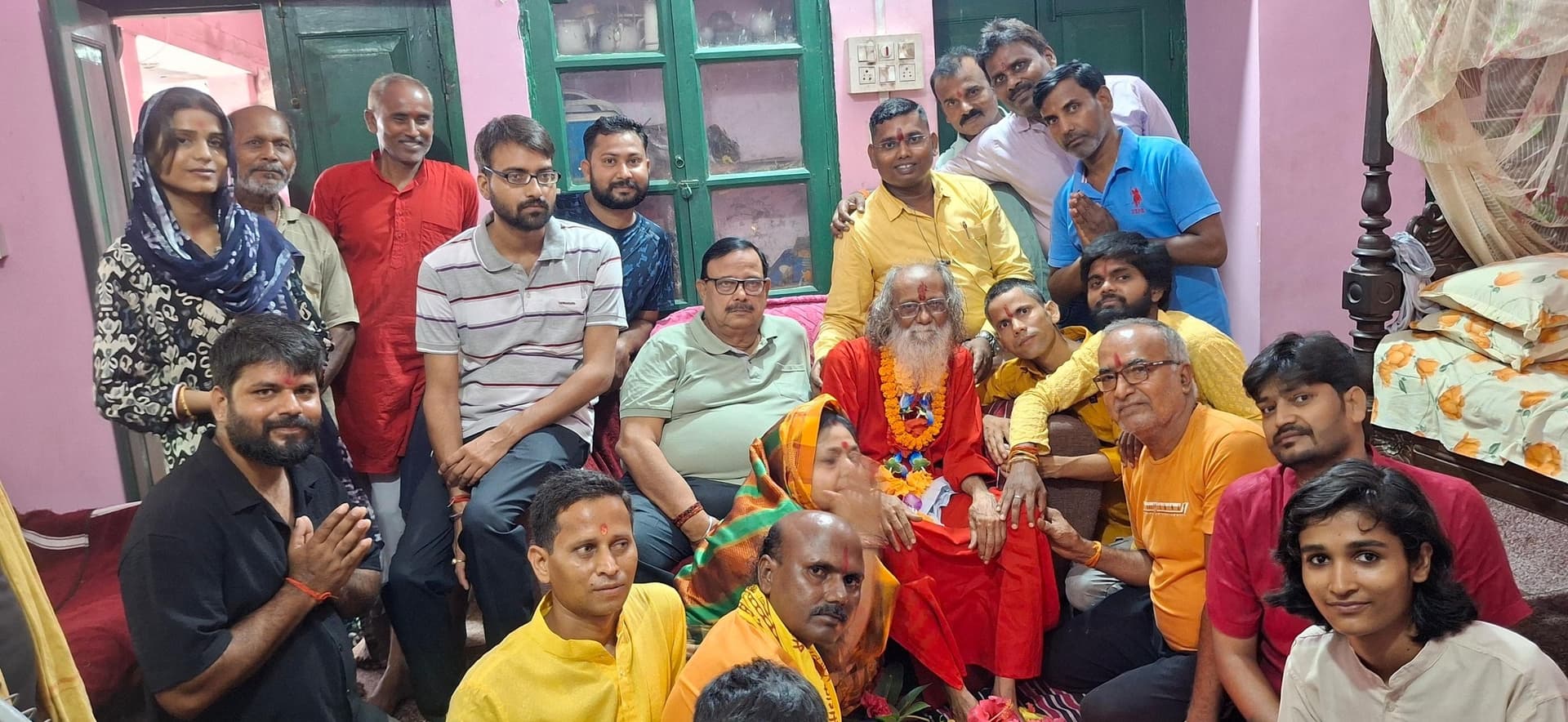 नानू बाबा के शिष्यों ने लिया आशीर्वाद